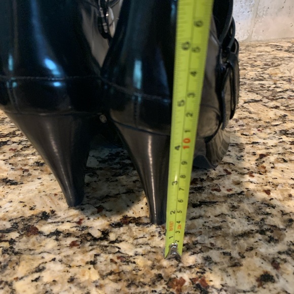 Vince Camuto Yonker Bootie Zip Buckle Design 6 1/2 - Picture 4 of 8